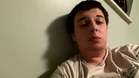 Honestly Im a slut I have a high sex drive and I love talking to people off this platform  online show from December 2024 01:31:02 AM