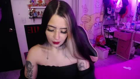 Snapshot of stephani_rousso chatting on June 2026 11:08:01 PM joha cosmo online show from June 2026 11:08:01 PM