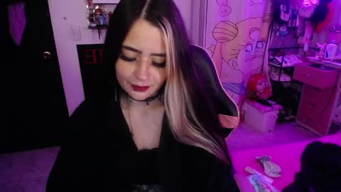 Snapshot of stephani_rousso chatting on June 2026 01:28:02 AM joha cosmo online show from June 2026 01:28:02 AM