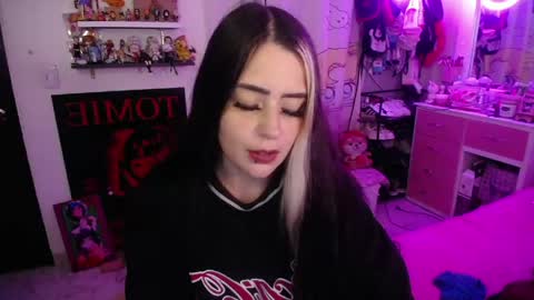Snapshot of stephani_rousso chatting on June 2026 11:16:02 PM joha cosmo online show from June 2026 11:16:02 PM