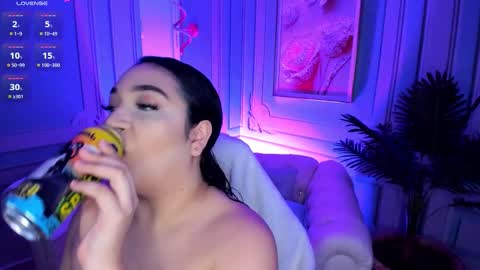         online show from December 2025 02:40:01 AM