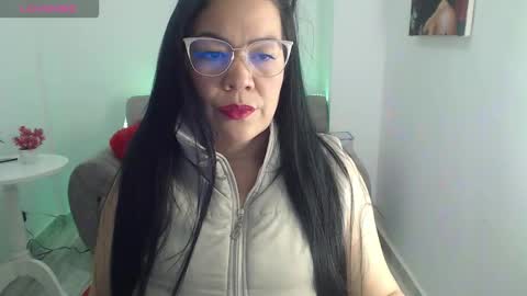 Stefania  online show from October 2025 10:52:02 PM