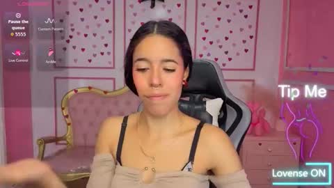 Stephania online show from January 2026 12:00:01 PM