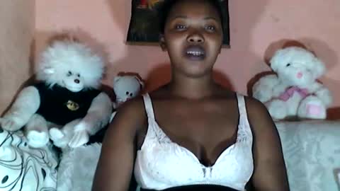 Snapshot of stephanie172 chatting on February 2026 05:00:02 PM stephanie172 online show from February 2026 05:00:02 PM