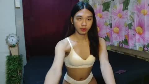 Snapshot of stephanie_zee chatting on June 2026 09:15:01 AM stephanie_zee online show from June 2026 09:15:01 AM