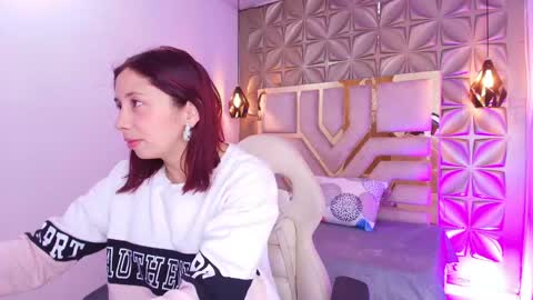 Snapshot of stephaniesun_ chatting on June 2026 12:18:01 PM Stephaniesun online show from June 2026 12:18:01 PM