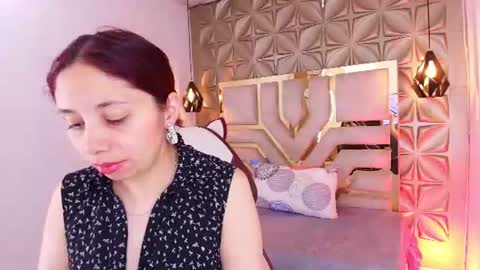 Snapshot of stephaniesun_ chatting on June 2026 12:25:01 PM Stephaniesun online show from June 2026 12:25:01 PM