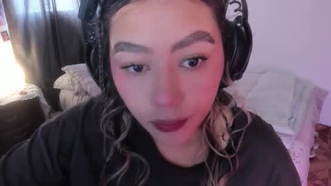 Stephanie  online show from December 2025 07:53:02 PM