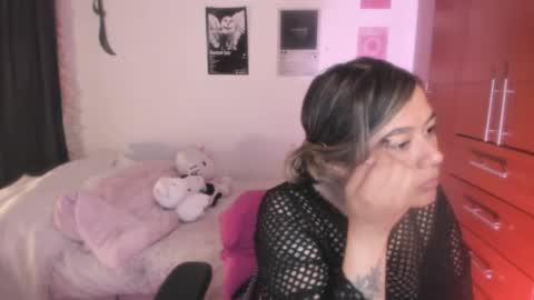 Stephanie  online show from February 2026 02:40:02 AM