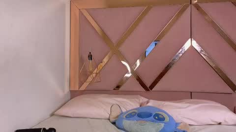 stephany_grand online show from October 2025 05:44:02 PM