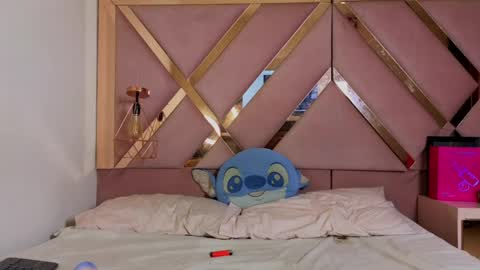 Snapshot of stephany_grand chatting on April 2026 07:27:02 PM stephany_grand online show from April 2026 07:27:02 PM