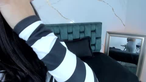 Stefanny online show from November 2025 12:54:02 AM