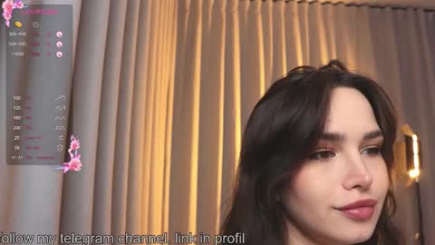 Anna online show from December 2025 08:26:01 PM