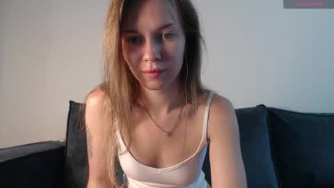 Snapshot of stephie_mrr chatting on July 2026 07:00:01 AM Steph online show from July 2026 07:00:01 AM