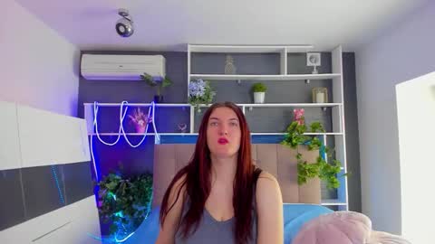 Stephie online show from March 2026 06:28:02 AM