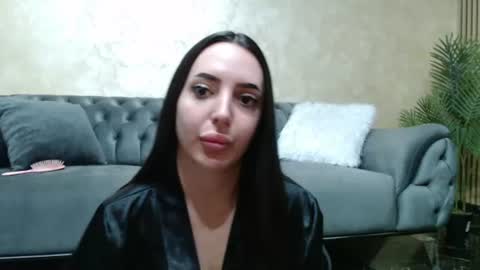 Snapshot of stepmommy19 chatting on June 2026 05:07:01 PM StepMommy19 online show from June 2026 05:07:01 PM