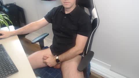 steve_oo8 online show from February 2025 05:50:02 PM