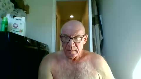 stevejons47 online show from October 2025 02:40:02 PM