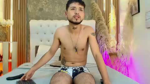 Snapshot of steven_skiing chatting on July 2026 03:13:01 AM STEVEN online show from July 2026 03:13:01 AM