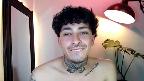 Snapshot of stevennavarro chatting on April 2026 09:42:01 PM Daniel Steven Navarro online show from April 2026 09:42:01 PM