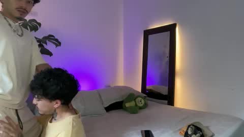 Snapshot of stevennavarro chatting on May 2026 03:31:02 PM Daniel Steven Navarro online show from May 2026 03:31:02 PM