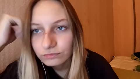 Eva online show from November 2025 08:52:02 PM