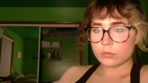 Stevie Steele online show from July 2026 01:05:02 AM