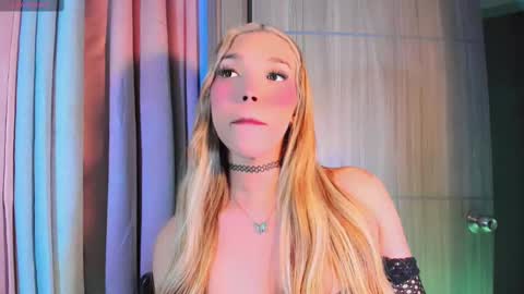 Snapshot of steyseequeen chatting on October 2025 08:01:01 AM Steisee Reyes online show from October 2025 08:01:01 AM