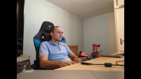 stickolive1 online show from September 2025 09:05:02 PM