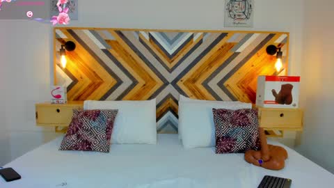 stifany cooper online show from January 2025 07:44:02 PM