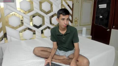 Snapshot of stiilman_hots chatting on February 2025 12:37:01 AM stiilman_hots online show from February 2025 12:37:01 AM