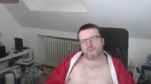 Oliver online show from December 2025 09:56:01 PM