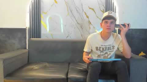 friends online show from March 2026 04:18:02 AM