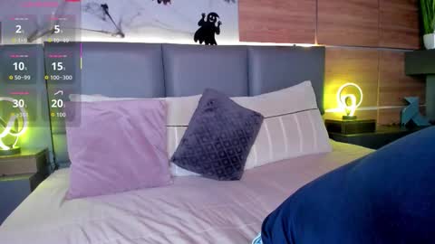 Stone Lee  online show from November 2025 02:57:02 AM