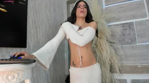 stormluna_22 online show from January 2026 01:48:02 PM