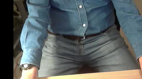 Dave online show from April 2026 08:39:01 PM