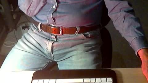 Snapshot of str8_dave chatting on June 2026 01:02:01 PM Dave online show from June 2026 01:02:01 PM