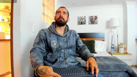 straight__friends online show from February 2026 03:31:02 PM