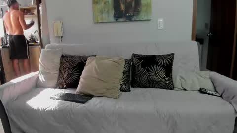 straight__friends online show from June 2026 01:11:01 PM