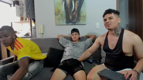 straight__friends online show from July 2026 02:29:01 PM