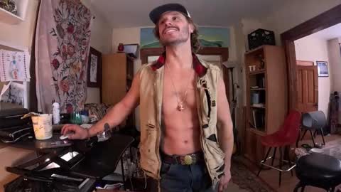 Cowboy Zuhly online show from December 2025 05:18:02 PM