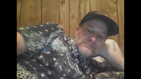 Snapshot of straightmaletouse chatting on March 2026 07:12:02 AM straightmaletouse online show from March 2026 07:12:02 AM