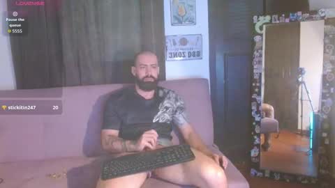 Snapshot of straightopenminds chatting on December 2025 03:32:02 PM straightopenminds online show from December 2025 03:32:02 PM