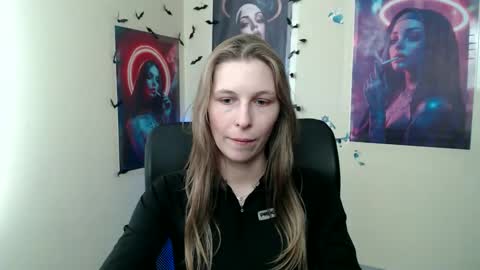 Snapshot of stranger_giirl chatting on April 2026 11:56:02 AM Amalia online show from April 2026 11:56:02 AM