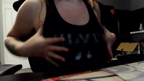 strawbabi online show from October 2025 03:34:01 AM