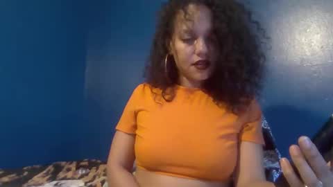 Strawberries X Straps online show from December 2025 05:51:02 PM