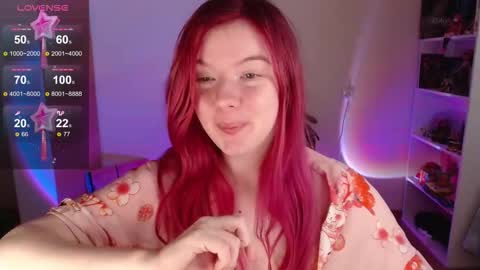 Snapshot of strawberry_juli chatting on October 2025 08:39:01 AM Juli online show from October 2025 08:39:01 AM