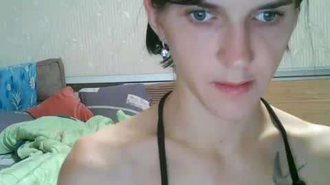 Strawberry Storm online show from September 2025 08:35:01 PM