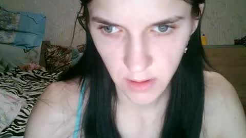 Snapshot of strawberry_storm chatting on March 2026 02:15:01 AM Strawberry Storm online show from March 2026 02:15:01 AM