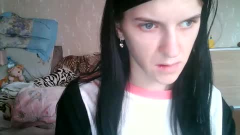 Snapshot of strawberry_storm chatting on March 2026 01:23:02 PM Strawberry Storm online show from March 2026 01:23:02 PM